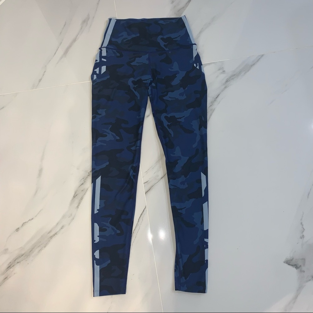 Leggings wear it to heart